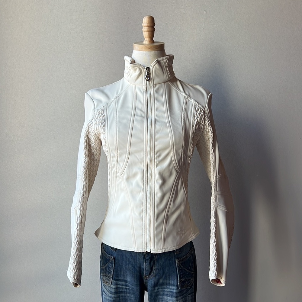 ✨🌺HP🌺✨| MARKER Skiwear | Fitted Jacket | Cream/Off White | US 8 (fits smaller)